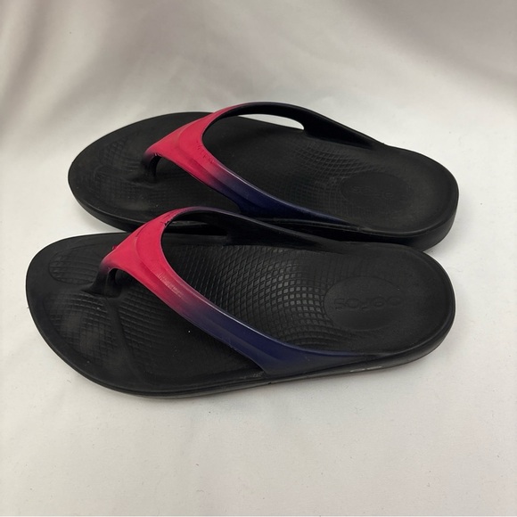 OOFOS OOLALA Luxe Women’s Size 8 Thong Recovery Sandals Flamingo Pink Blue - Picture 4 of 12